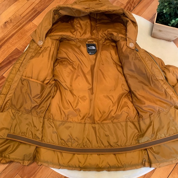 The North Face Down Puffer Jacket - Picture 4 of 9